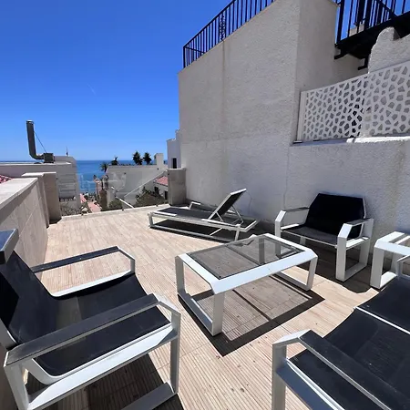 Pirata Sea Front Holiday home *